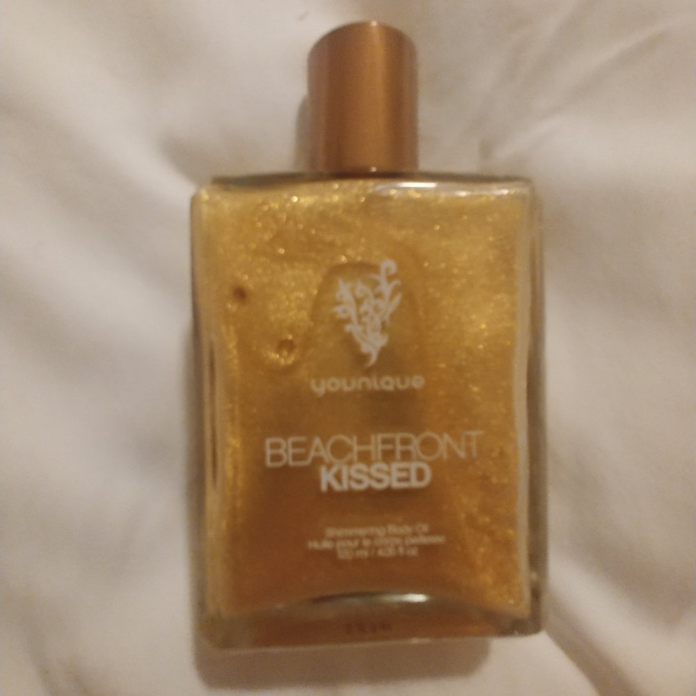Younique Beachfront Kissed Body Oil 4.06 oz 120 ml